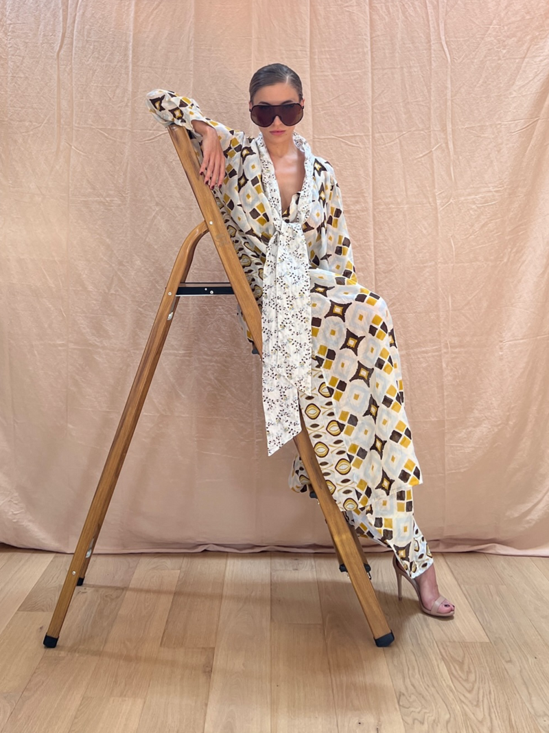 Robe longue avec noeud