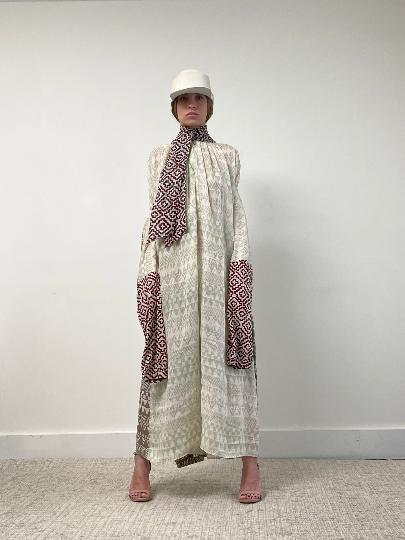 Robe longue avec noeud