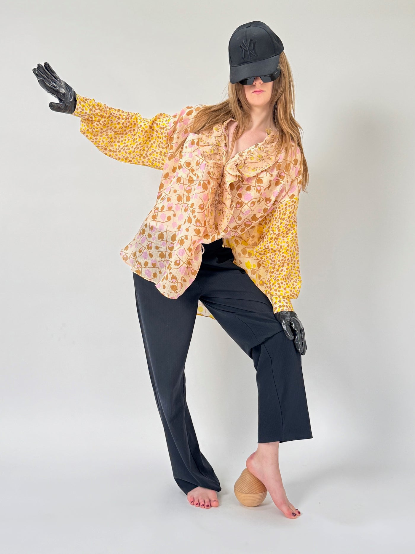 Frill Shirt - Tiny ivy print in light linen