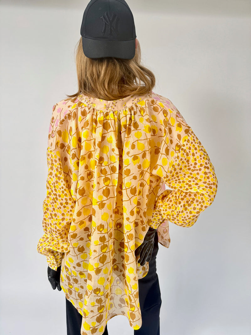 Frill Shirt - Tiny ivy print in light linen