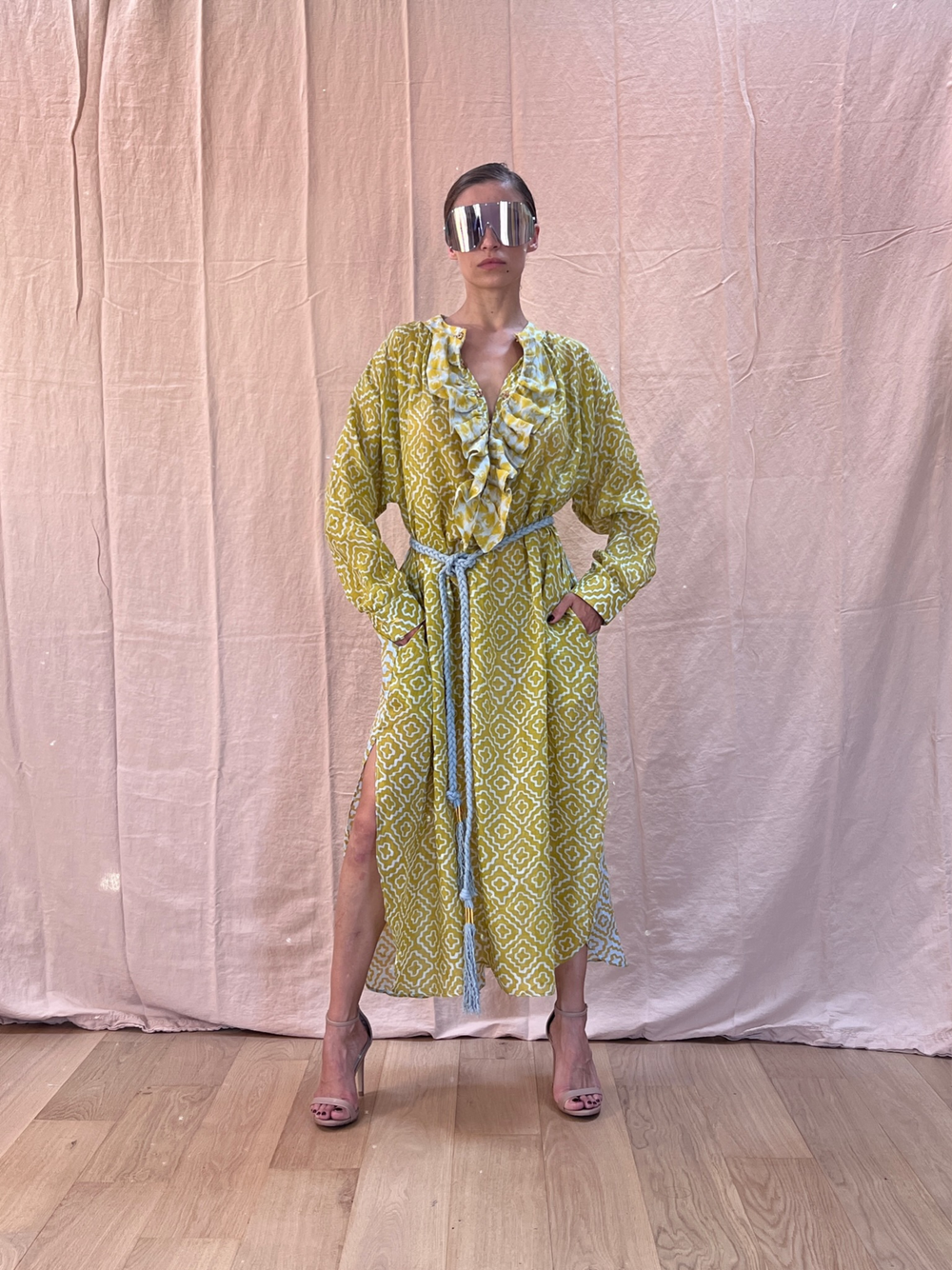Robe longue à volants